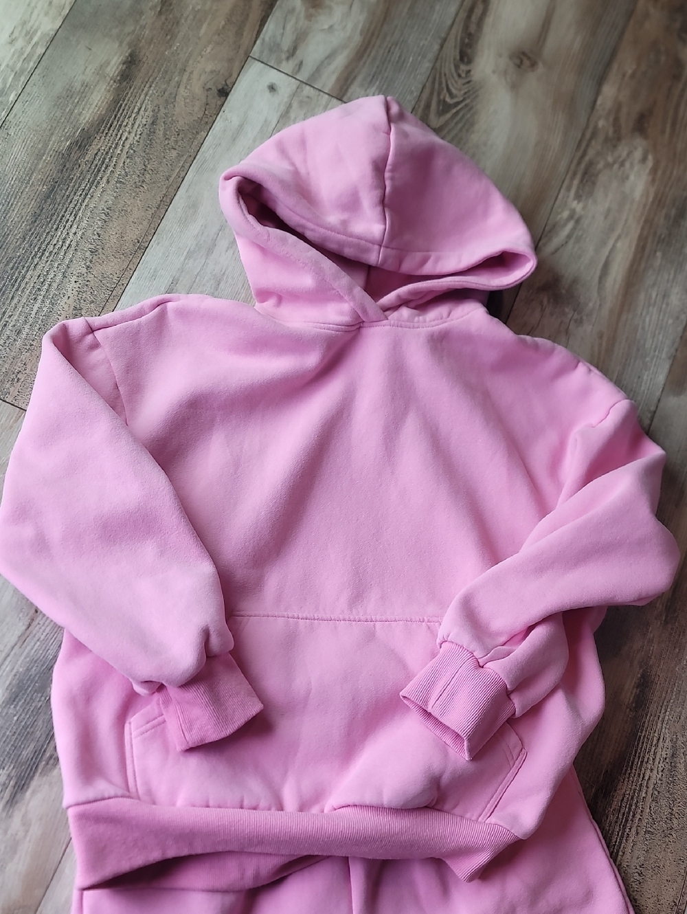 Cute Jogger Set - Picture 2 of 3